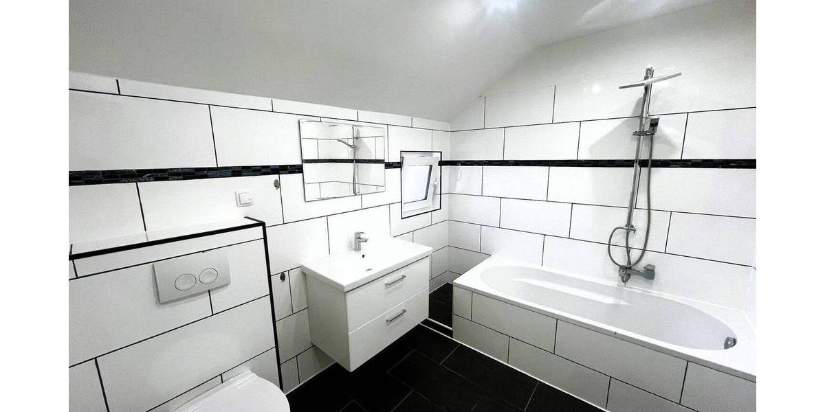 Reihenmittelhaus Bergisch Gladbach Heidkamp - 6 Zimmer, 160 m&sup2;, 580.000&euro; | Angebot:26543319