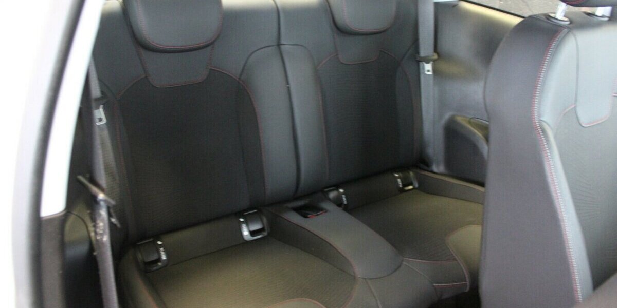 Opel Adam 1.4 Turbo S 98.130 km 11.980 &euro; Euskirchen 53881