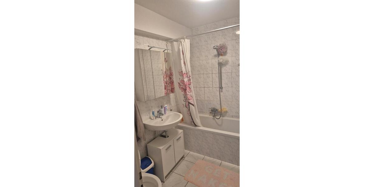 Etagenwohnung Königswinter - 3 Zimmer, 76 m&sup2;, 1.000&euro; | Angebot:26070479