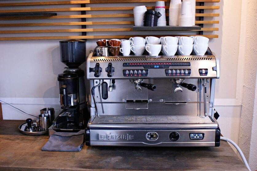 Arbeitsplätze & Büros in Coworking-Space mit viel Platz in Köln-Godorf - All-in-Miete zimmer