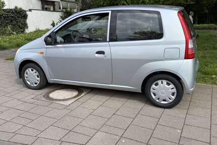 Daihatsu Cuore 60.000 km 2.499 &euro; Köln 51103