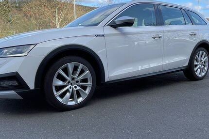 Skoda Octavia 153.000 km 19.980 &euro; Unkel 53572