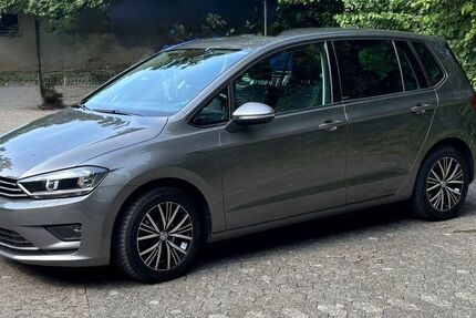 VW Golf Sportsvan
