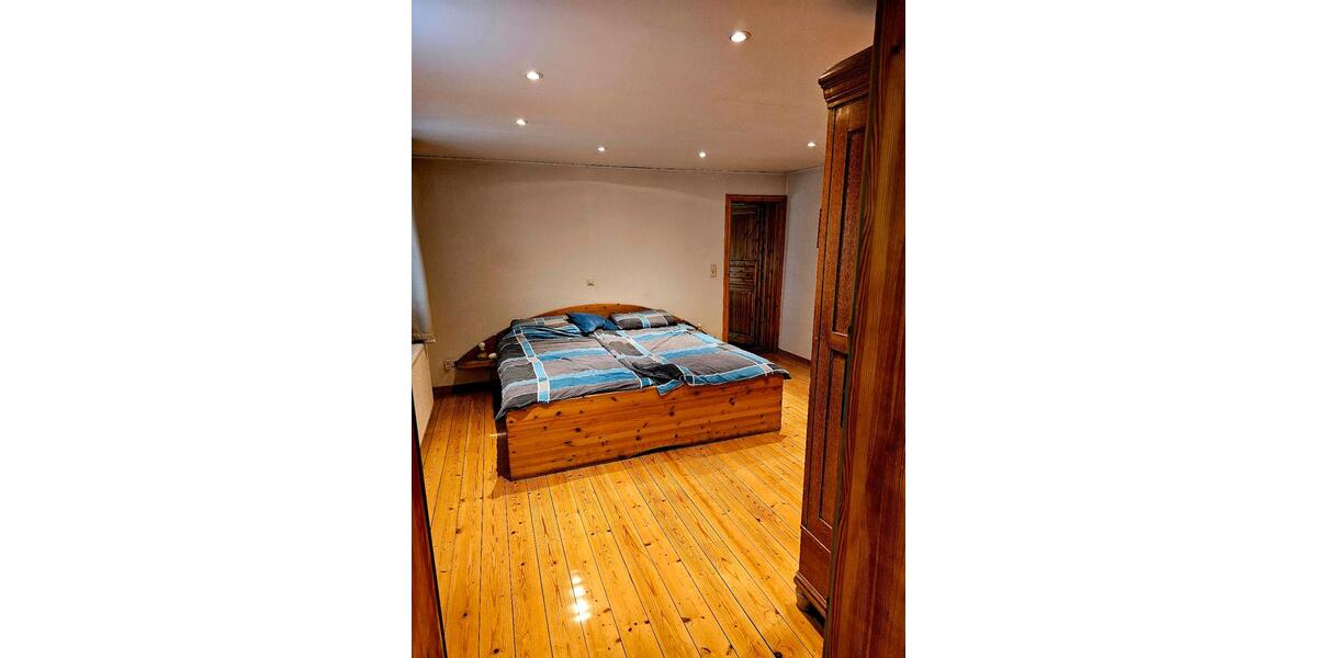 Einfamilienhaus Bonn Lannesdorf - 6.5 Zimmer, 140 m&sup2;, 490.000&euro; | Angebot:24840825