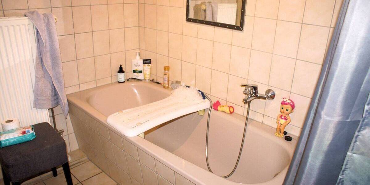 Etagenwohnung Ruppichteroth / Schönenberg Schönenberg - 3 Zimmer, 76 m&sup2;, 130.000&euro; | Angebot:26820503