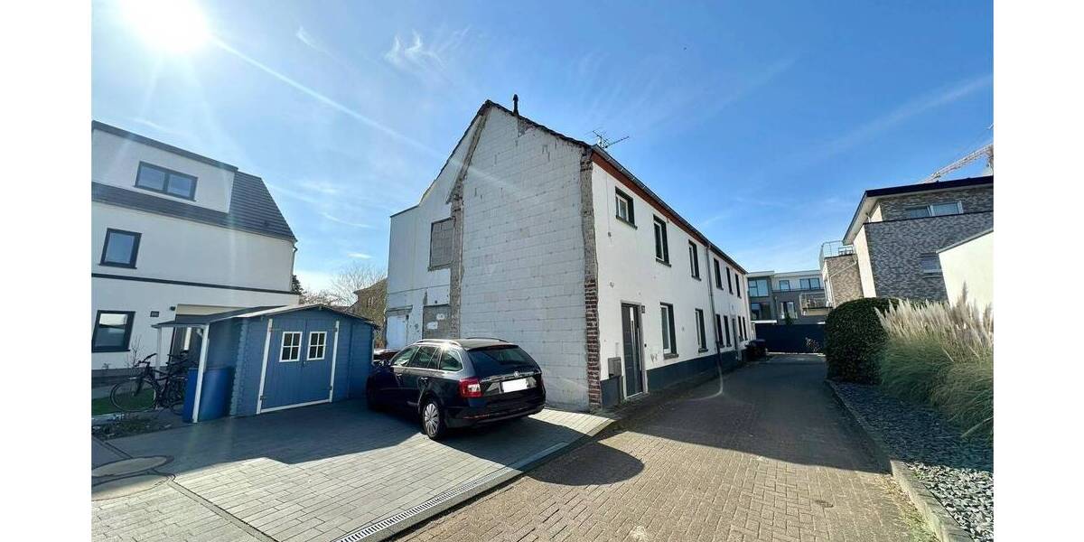 Doppelhaushälfte Bergisch Gladbach Alt-Refrath - 4 Zimmer, 140 m&sup2;, 569.000&euro; | Angebot:24103002