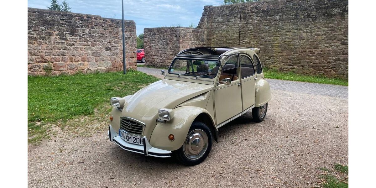 Citroen 2 CV 94.127 km 9.750 &euro; Erftstadt 50374