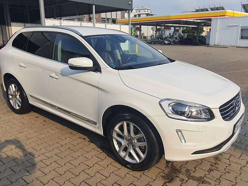 Volvo XC60 150.450 km 17.400 € Bonn 53175