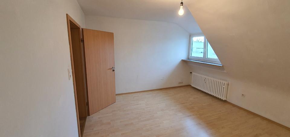 Dachgeschoßwohnung Köln Kalk - 2 Zimmer, 51 m&sup2;, 199.000&euro; | Angebot:24478670