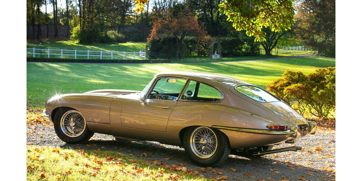 Jaguar E-Type 15.700 km 129.000 &euro; Bad Honnef 53604