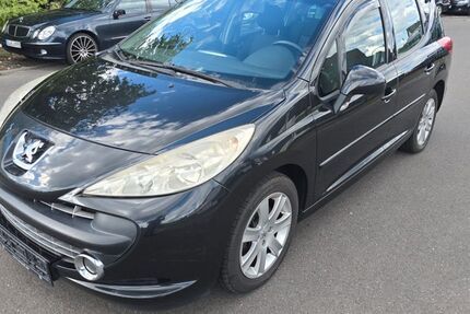 Peugeot 207 136.000 km 2.480 € Köln 51105
