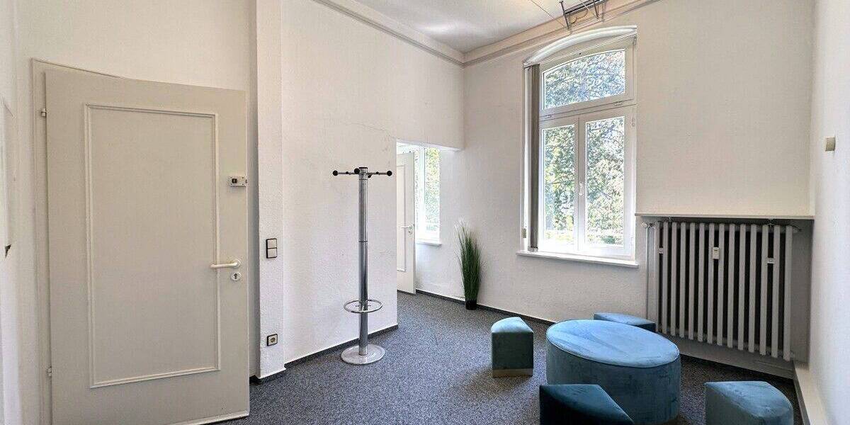 Gewerbeobjekt Königswinter / Oberpleis Oberpleis - 7 Zimmer, 215 m&sup2;, 1.525&euro; | Angebot:26786798
