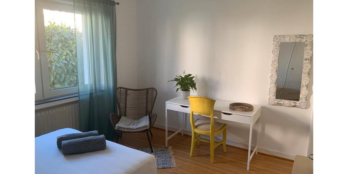 Erdgeschoßwohnung Bonn Friesdorf - 1 Zimmer, 15 m&sup2;, 450&euro; | Angebot:26449074