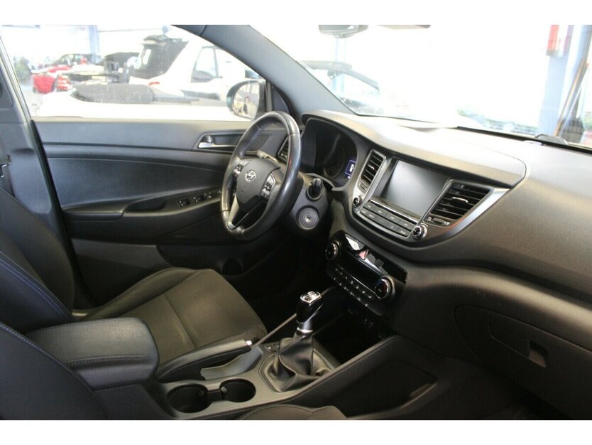 Hyundai Tucson blue 1.6 GDI 2WD Passion - AHK - 122.940 km 12.980 € Euskirchen 53881