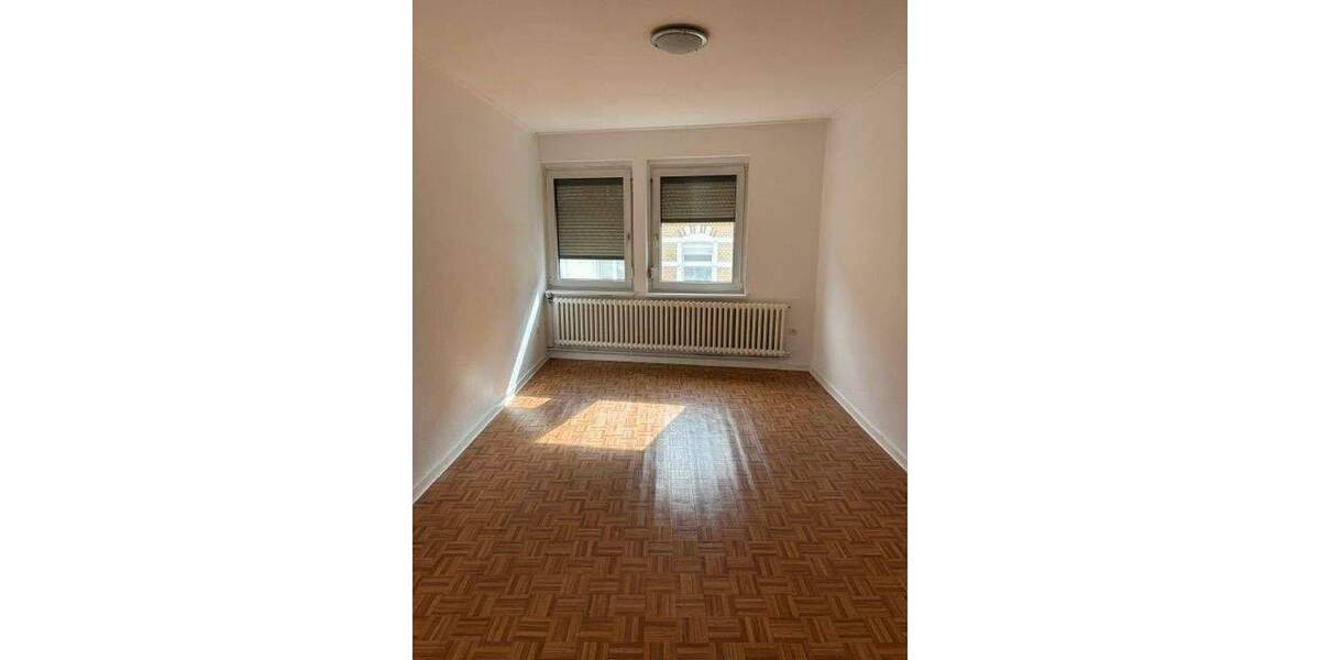 Etagenwohnung Bonn Kessenich - 3 Zimmer, 90 m&sup2;, 875&euro; | Angebot:26904405