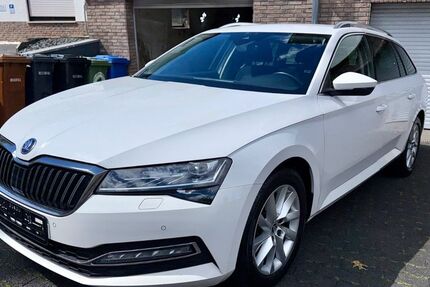 Skoda Superb 234.154 km 14.000 &euro; Vettelschoss 53560