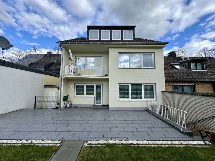 Haus zum Kaufen in Meckenheim 599.999 € 233 m²