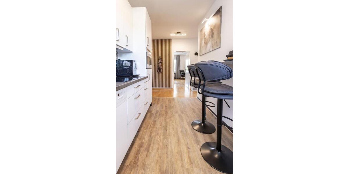 Etagenwohnung Bonn Tannenbusch - 2 Zimmer, 78 m&sup2;, 1.875&euro; | Angebot:25580155