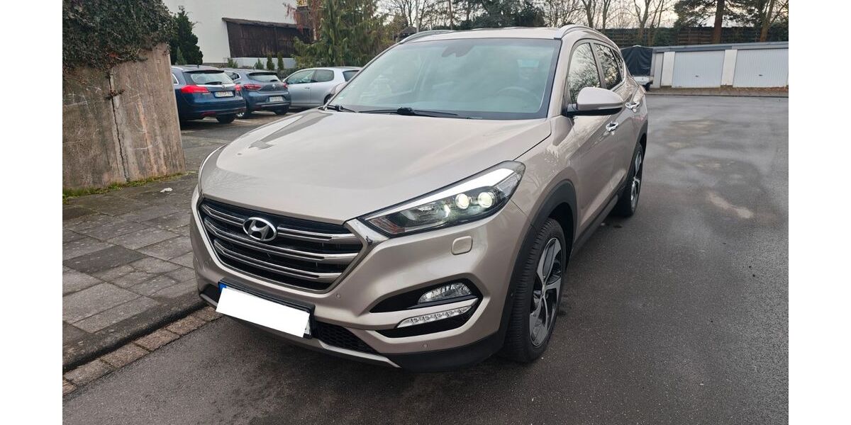 Hyundai TUCSON 133.600 km 16.200 &euro; Meckenheim 53340