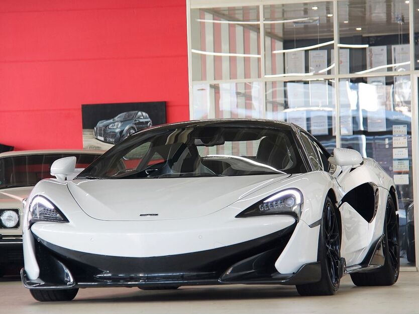 McLaren 600LT 54.000 km 179.850 € Köln 50739