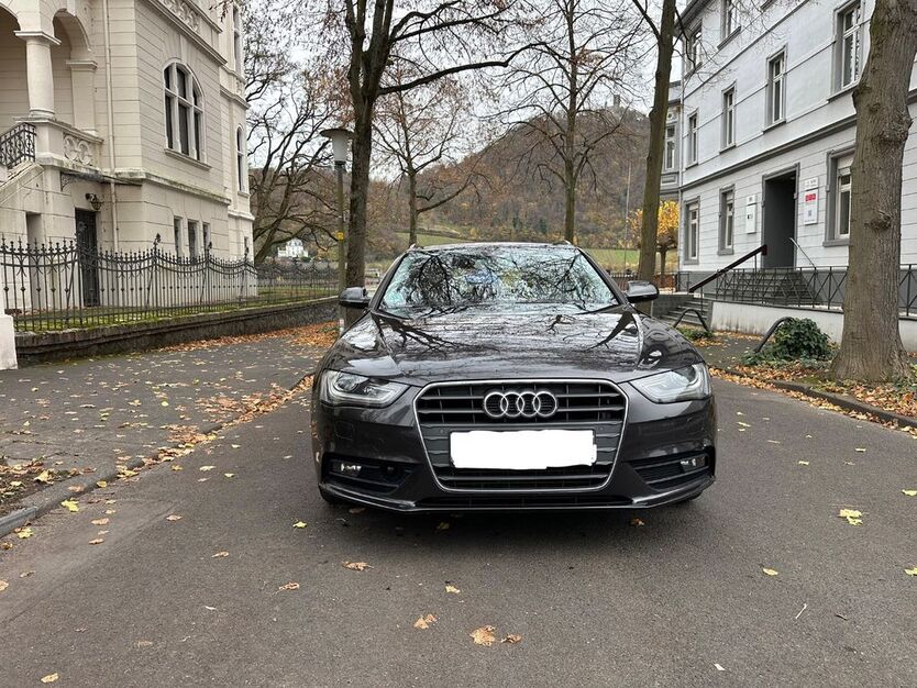 Audi A4 162.000 km 12.000 € Bonn 53179