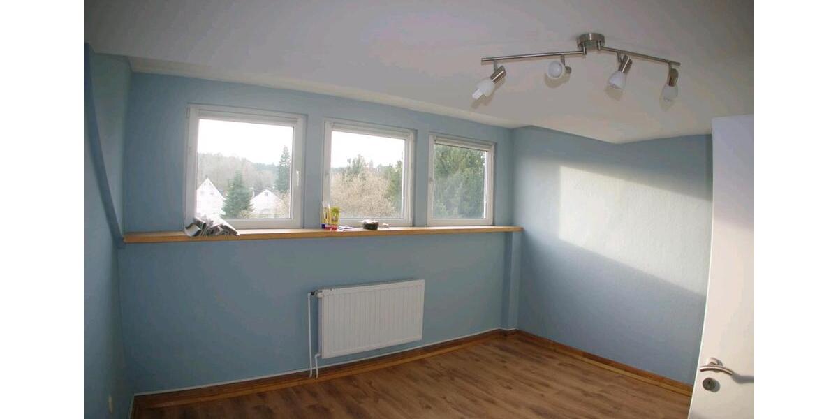 Dachgeschoßwohnung Hennef (Sieg) - 2.5 Zimmer, 52 m&sup2;, 520&euro; | Angebot:25844827