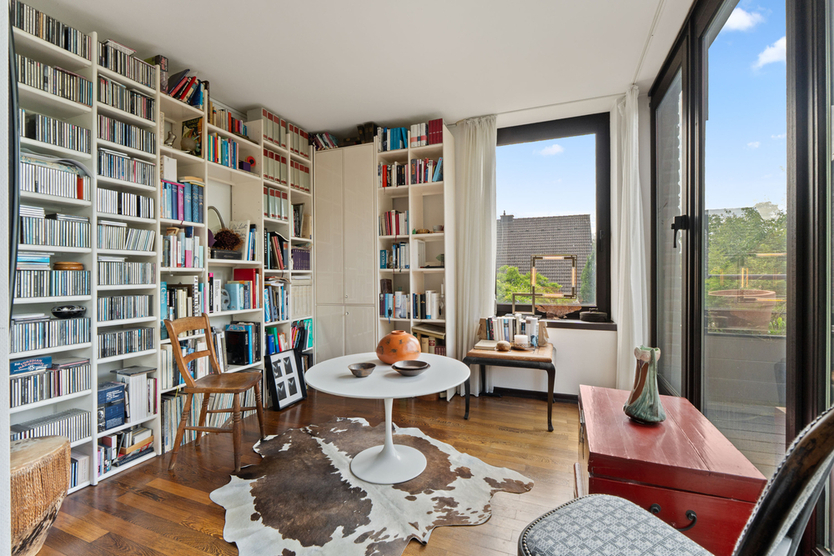 Hochwertiges, flexibel nutzbares Architektenhaus mit EinliegerWohnung und Traumgarten in begehrter Lage von Bonn-Röttgen