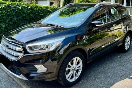 Ford Kuga 65.000 km 20.000 € Köln 50259