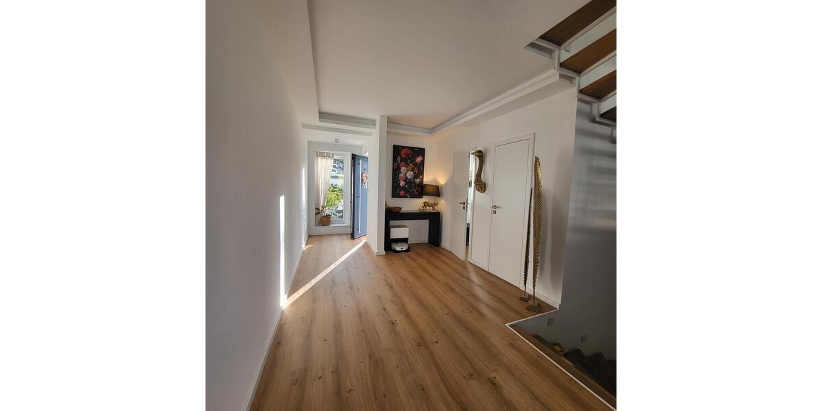 Einfamilienhaus Bonn Beuel-Mitte - 3.5 Zimmer, 130 m&sup2;, 2.700&euro; | Angebot:26397463