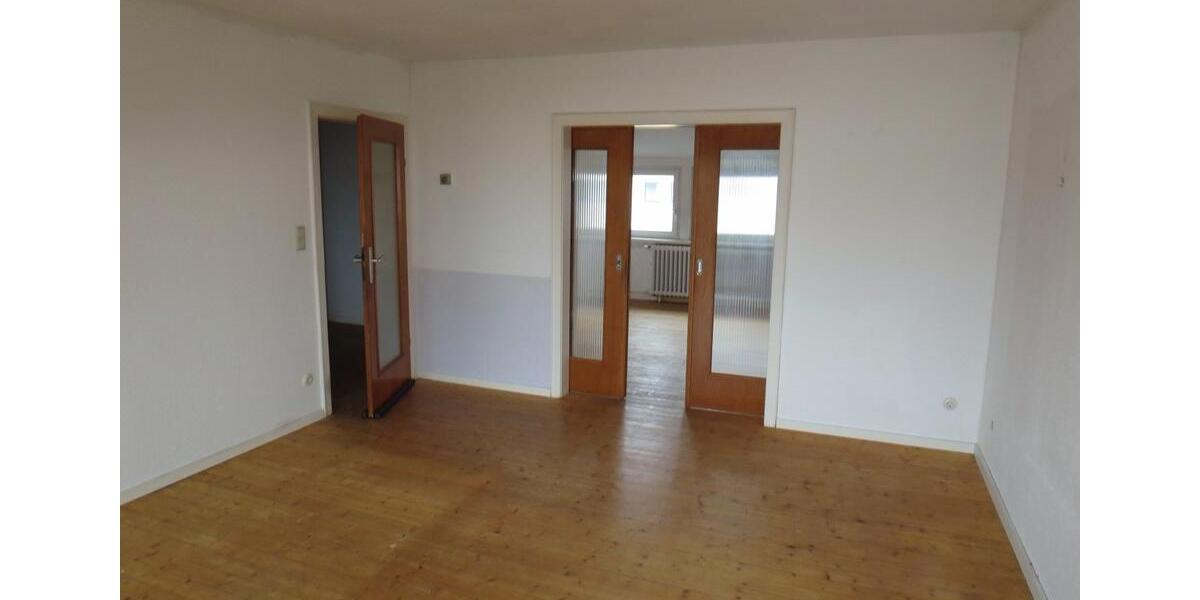 Dachgeschoßwohnung Siegburg - 3 Zimmer, 95 m&sup2;, 900&euro; | Angebot:26620071