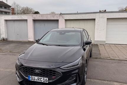 Ford Focus 13.300 km 31.800 &euro; Köln 51061