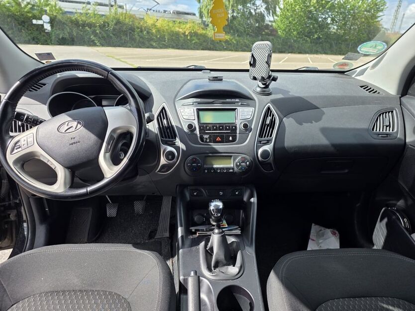 Hyundai ix35 117.400 km 8.500 € Brühl 50321