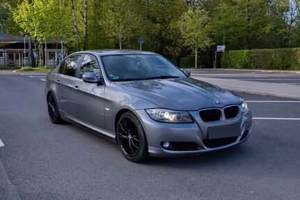 BMW 320 101.000 km 6.250 &euro; Troisdorf 53840