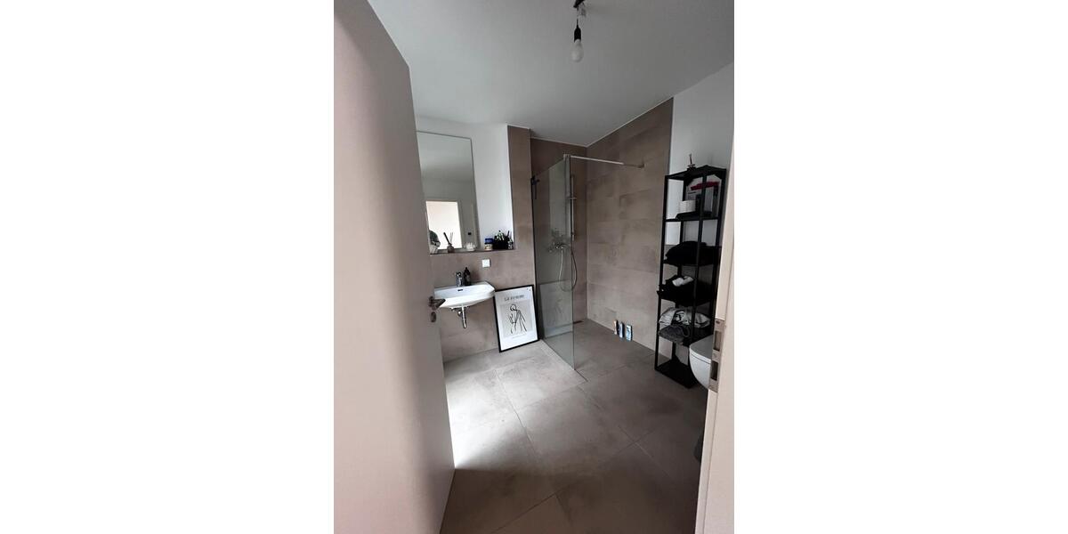 Etagenwohnung Bergisch Gladbach Gronau - 3 Zimmer, 90 m&sup2;, 1.645&euro; | Angebot:25710759