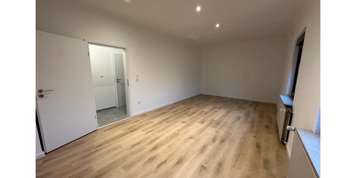 Dachgeschoßwohnung Erftstadt - 2 Zimmer, 68 m&sup2;, 785&euro; | Angebot:24828008