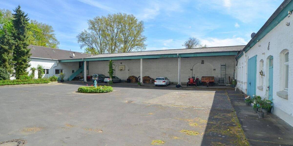 Mehrfamilienhaus, Wohnhaus Köln Immendorf - 4 Zimmer, 2 m&sup2;, 3.200.000&euro; | Angebot:26916383