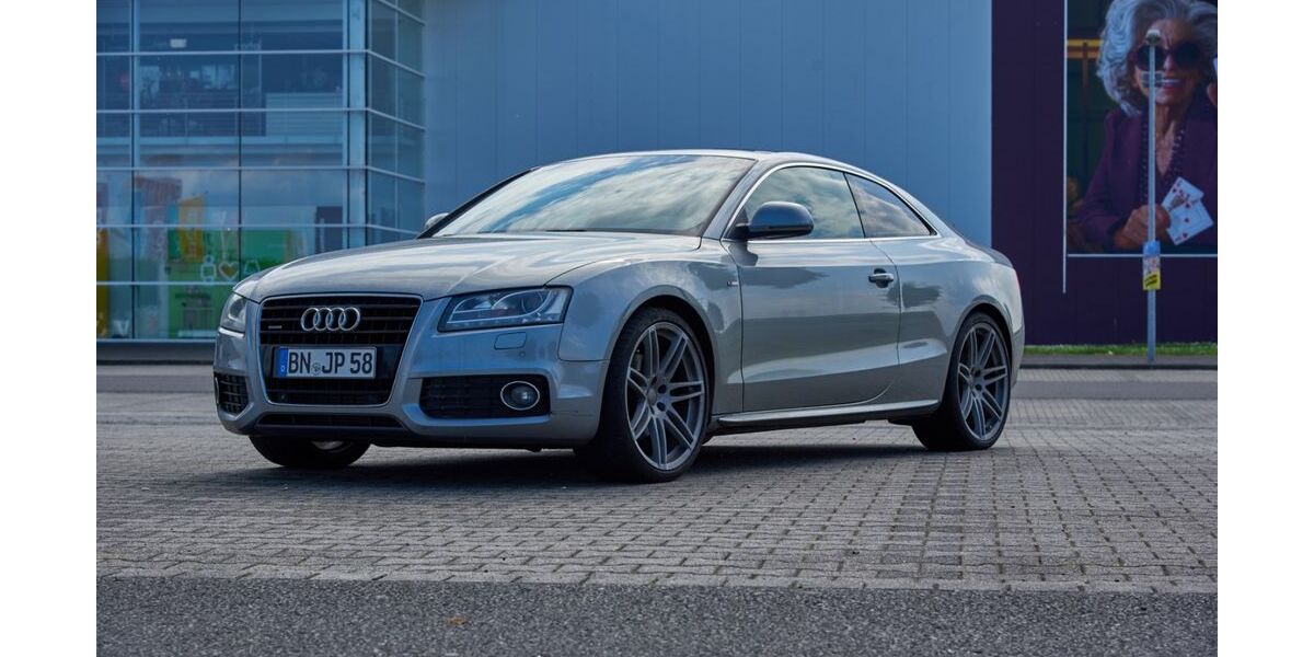 Audi A5 256.500 km 8.600 &euro; Bonn 53111