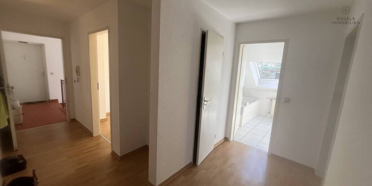Etagenwohnung Hennef - 3 Zimmer, 60 m&sup2;, 225.000&euro; | Angebot:26555134