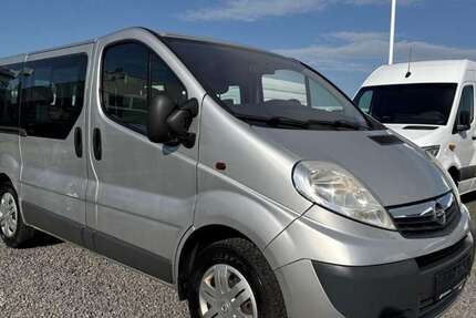 Opel Vivaro 177.000 km 9.988 &euro; Rheinbach 53359