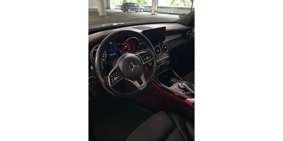 Mercedes-Benz C 180 141.500 km 15.000 &euro; Siegburg 53721