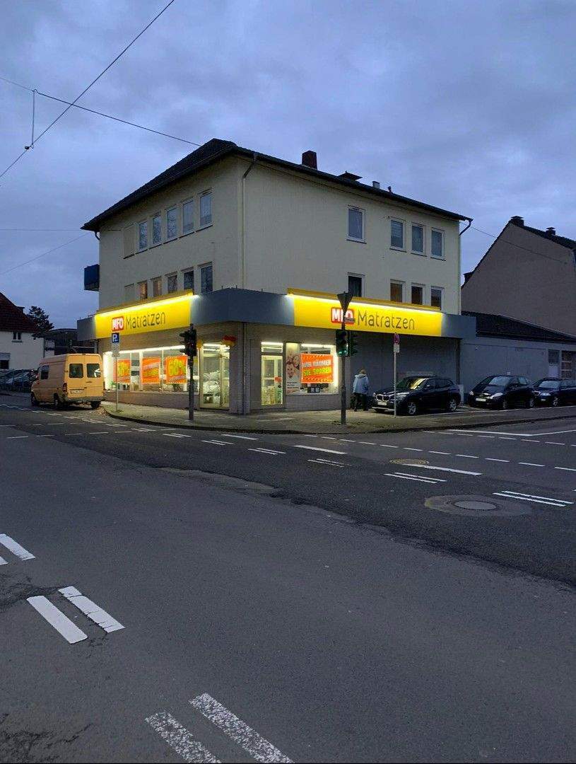 Siegburg-Brückberg: 340 m² Gewerbe + 70 m² Lager - Top-Lage, vielseitig nutzbar, zus. Fläche möglich zimmer