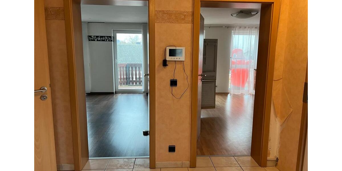 Etagenwohnung Swisttal - 3 Zimmer, 90 m&sup2;, 1.150&euro; | Angebot:25269425