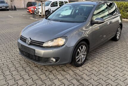 VW Golf 229.000 km 2.800 &euro; Köln 50739