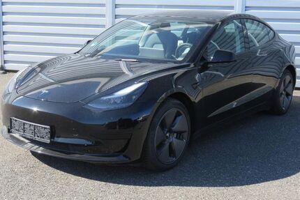 Tesla Model 3 14.083 km 30.890 € Eitorf 53783