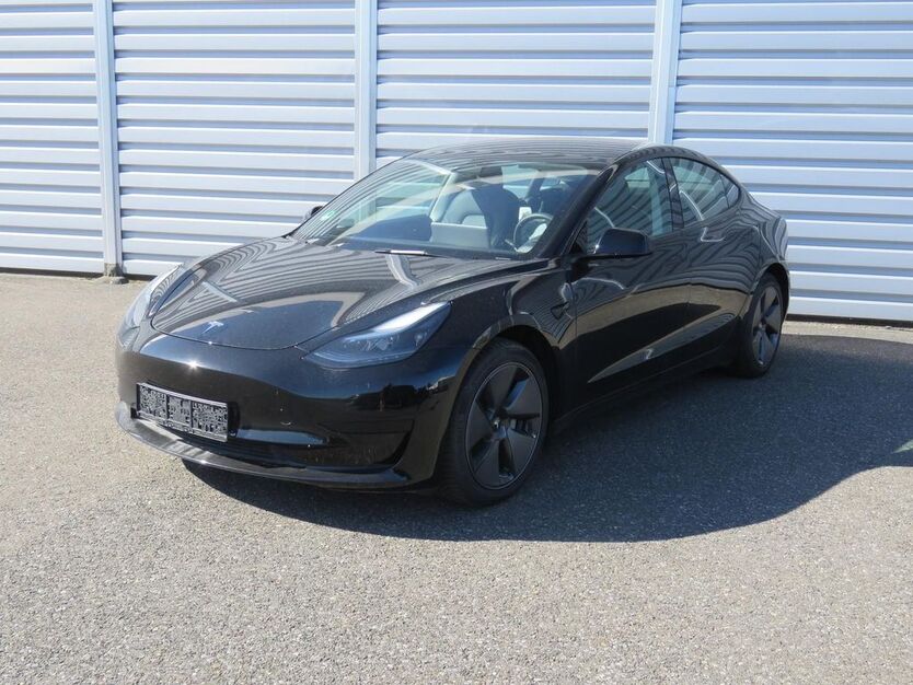 Tesla Model 3 14.083 km 30.890 € Eitorf 53783