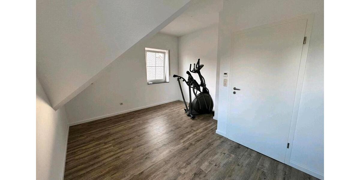 Einfamilienhaus Hennef (Sieg) - 5 Zimmer, 125 m&sup2;, 660.000&euro; | Angebot:26415034