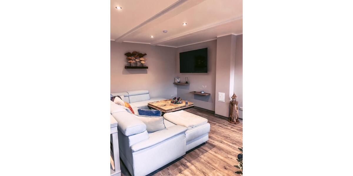 Erdgeschoßwohnung Köln Lindenthal - 5 Zimmer, 220 m&sup2;, 484.000&euro; | Angebot:25916142