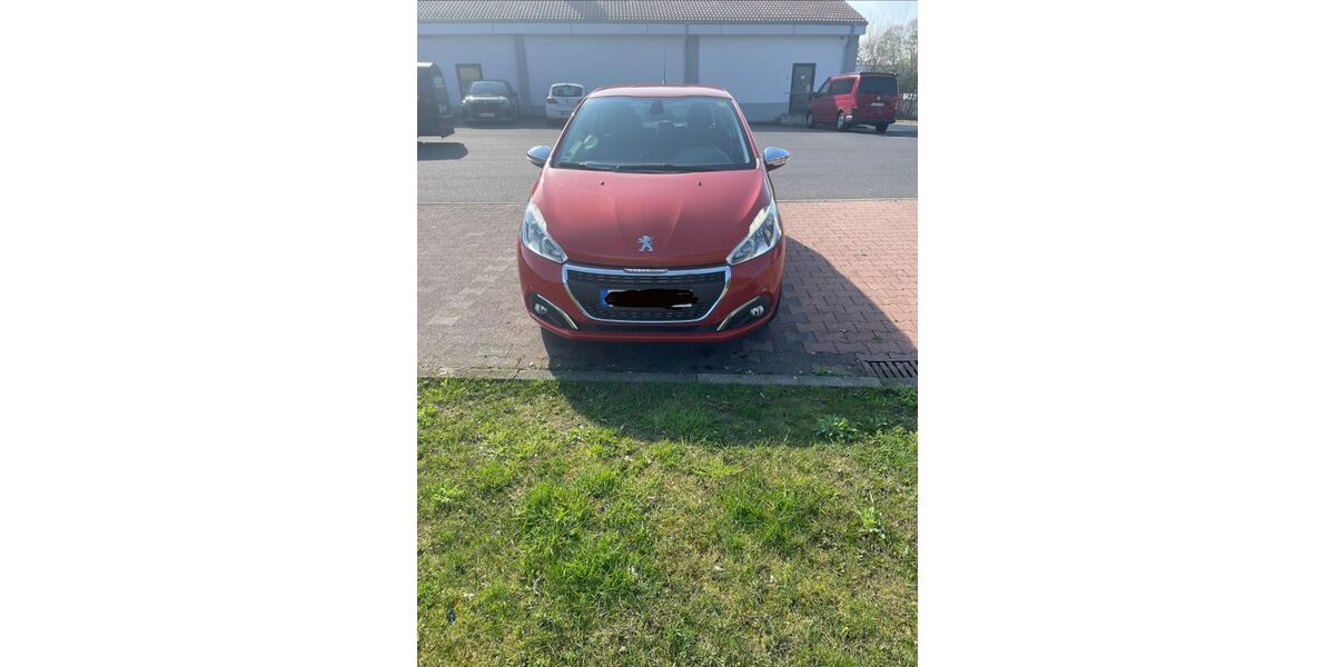 Peugeot 208 81.000 km 6.500 &euro; Bergisch Gladbach 51469