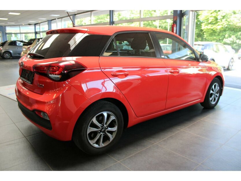 Hyundai i20 1.0 T-GDI DCT YES! 71.360 km 12.980 € Euskirchen 53881