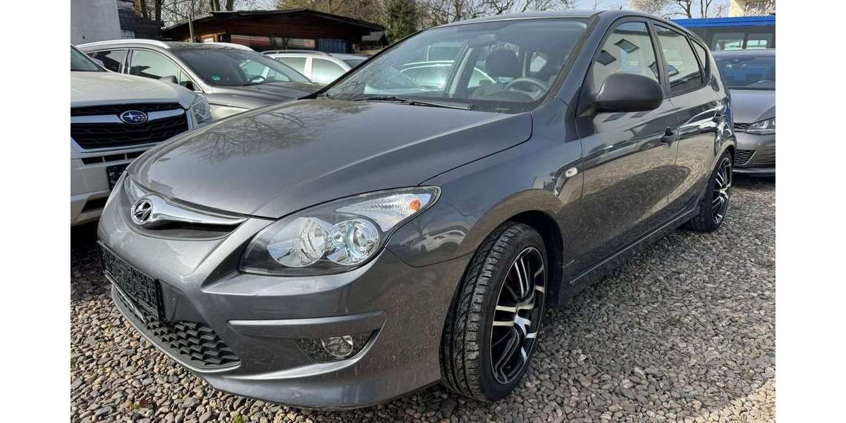 Hyundai i30 73.000 km 6.500 &euro; Troisdorf Sieglar 53844